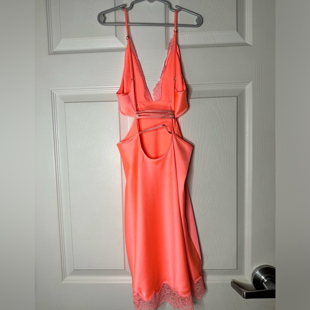 Victorias Secret Women’s Coral Slip Dress - Picture 4 of 9